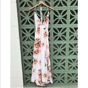 Floral Maxi Dress (Brand New!))